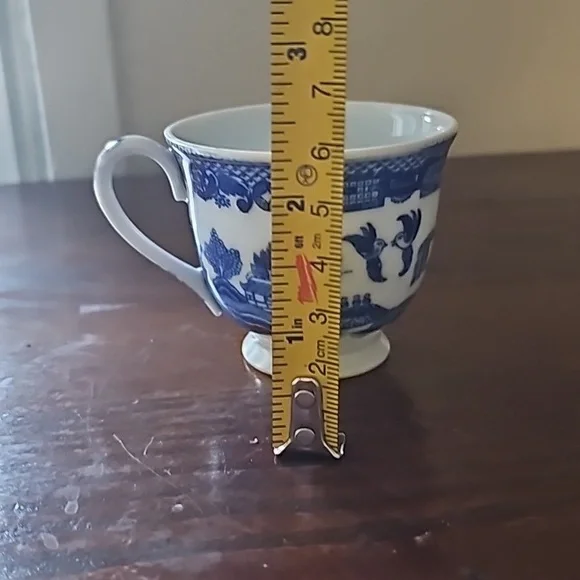 1940s Maruta Phoenix Small Japanese Tea Cup and Saucer with Stand - Picture 12 of 13